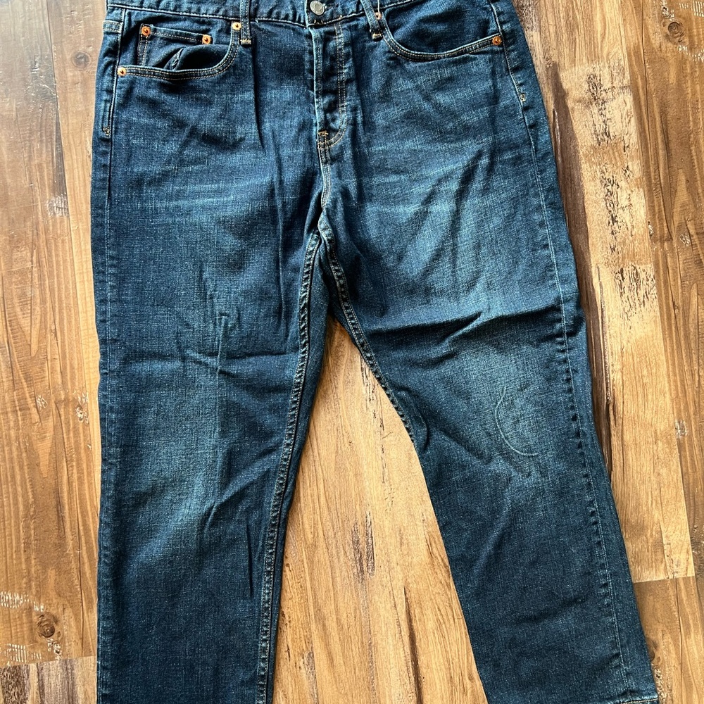 Straight Leg Women's Jeans in Dark Blue Denim